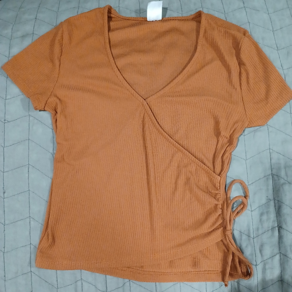 No Boundaries top
